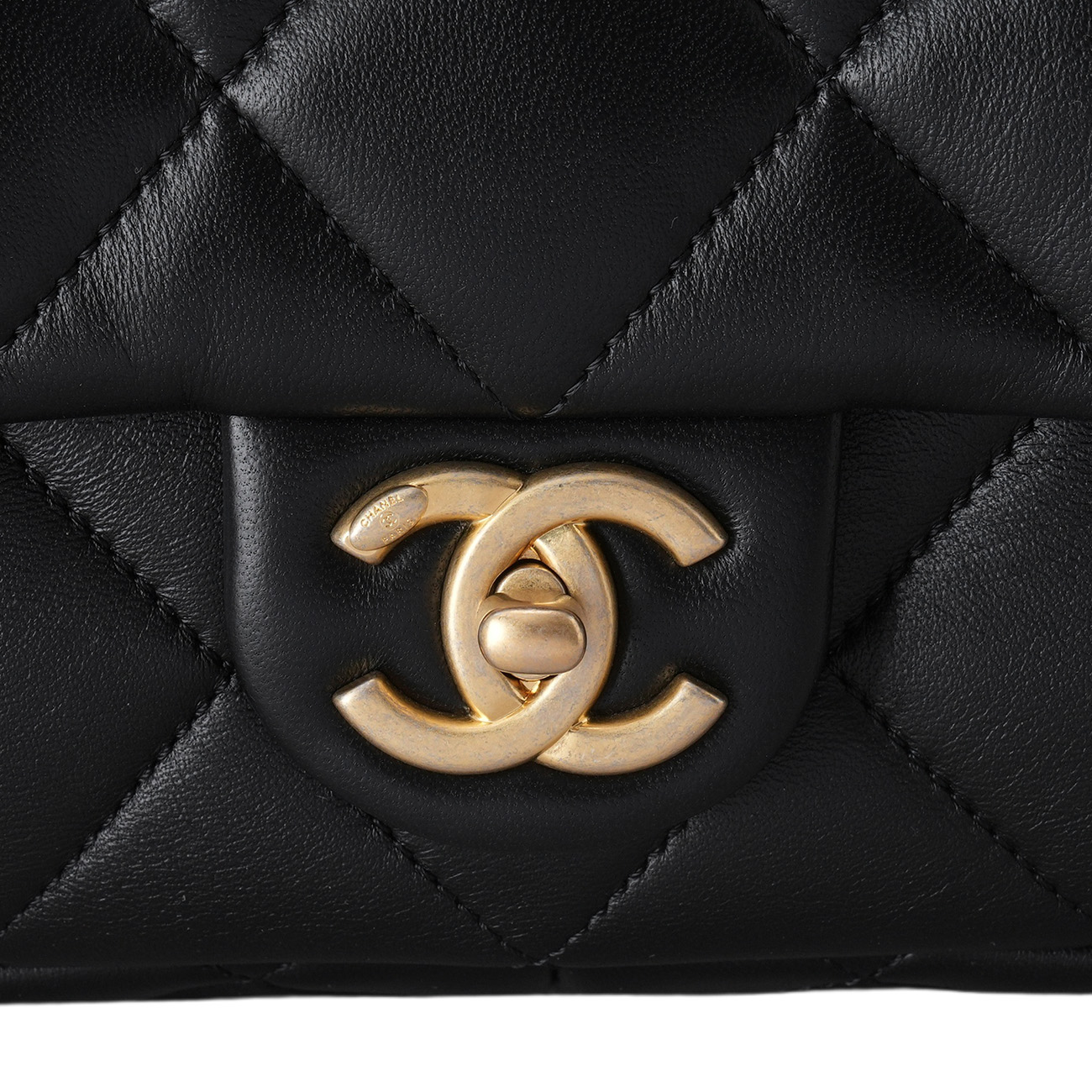 CHANEL(USED)샤넬 AS3215 시즌 빅체인 플랩백
