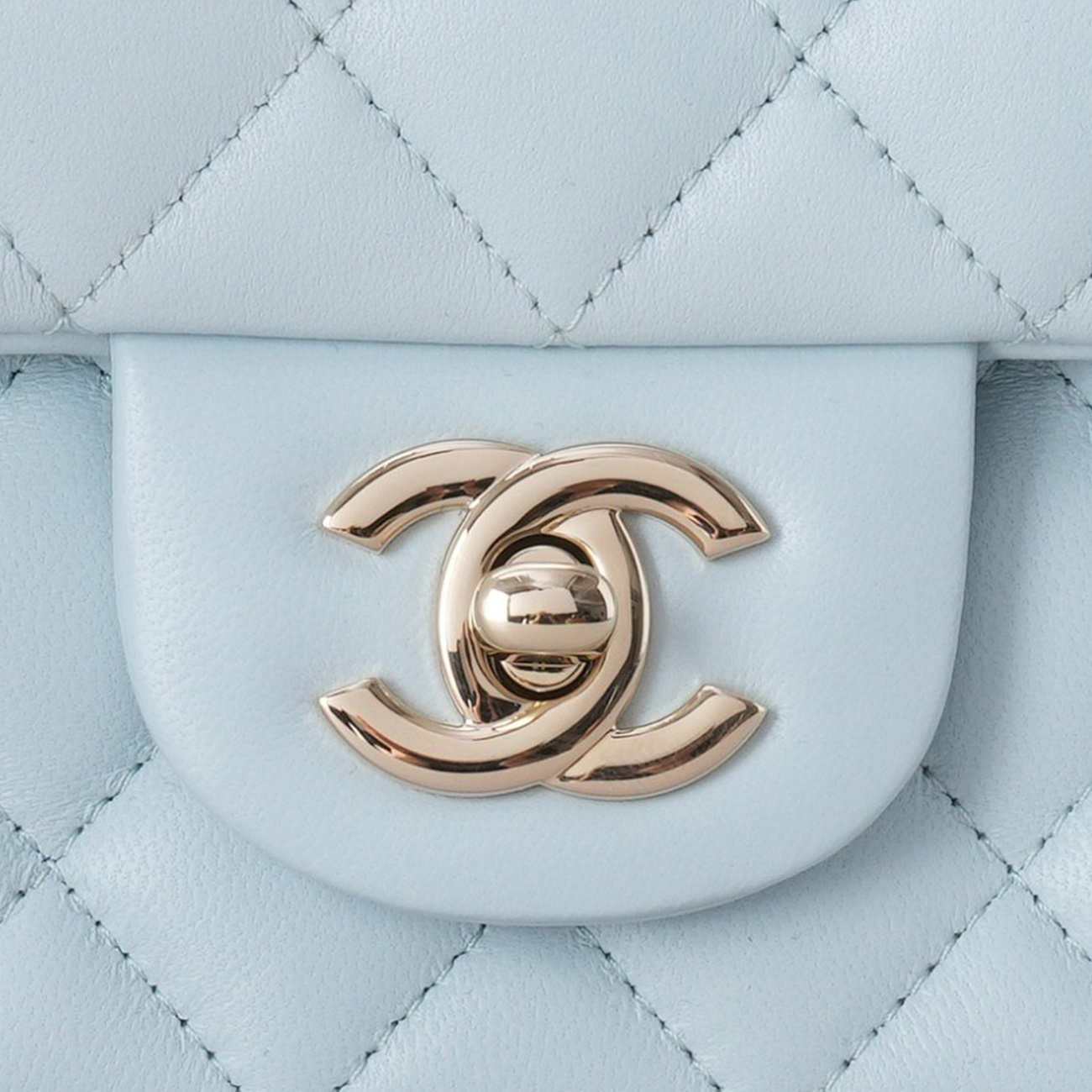 CHANEL(USED)샤넬 램스킨 클래식 뉴미니 탑핸들