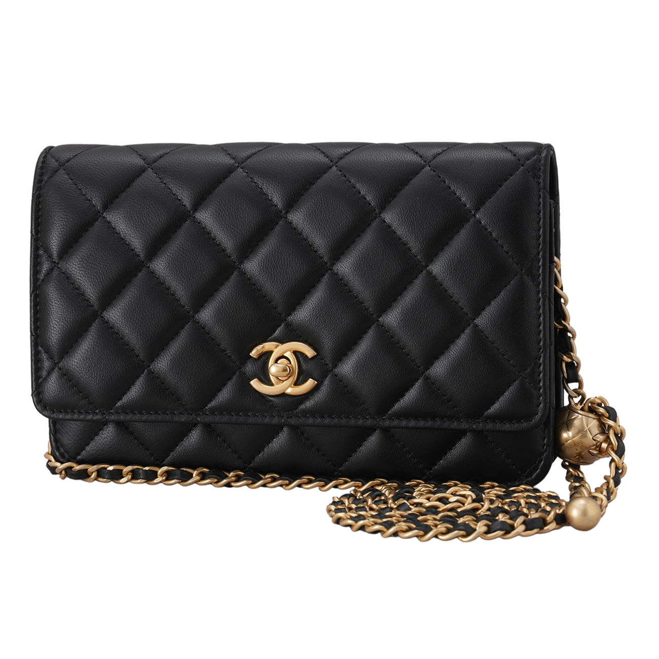 CHANEL(USED)샤넬 램스킨 골든볼 WOC