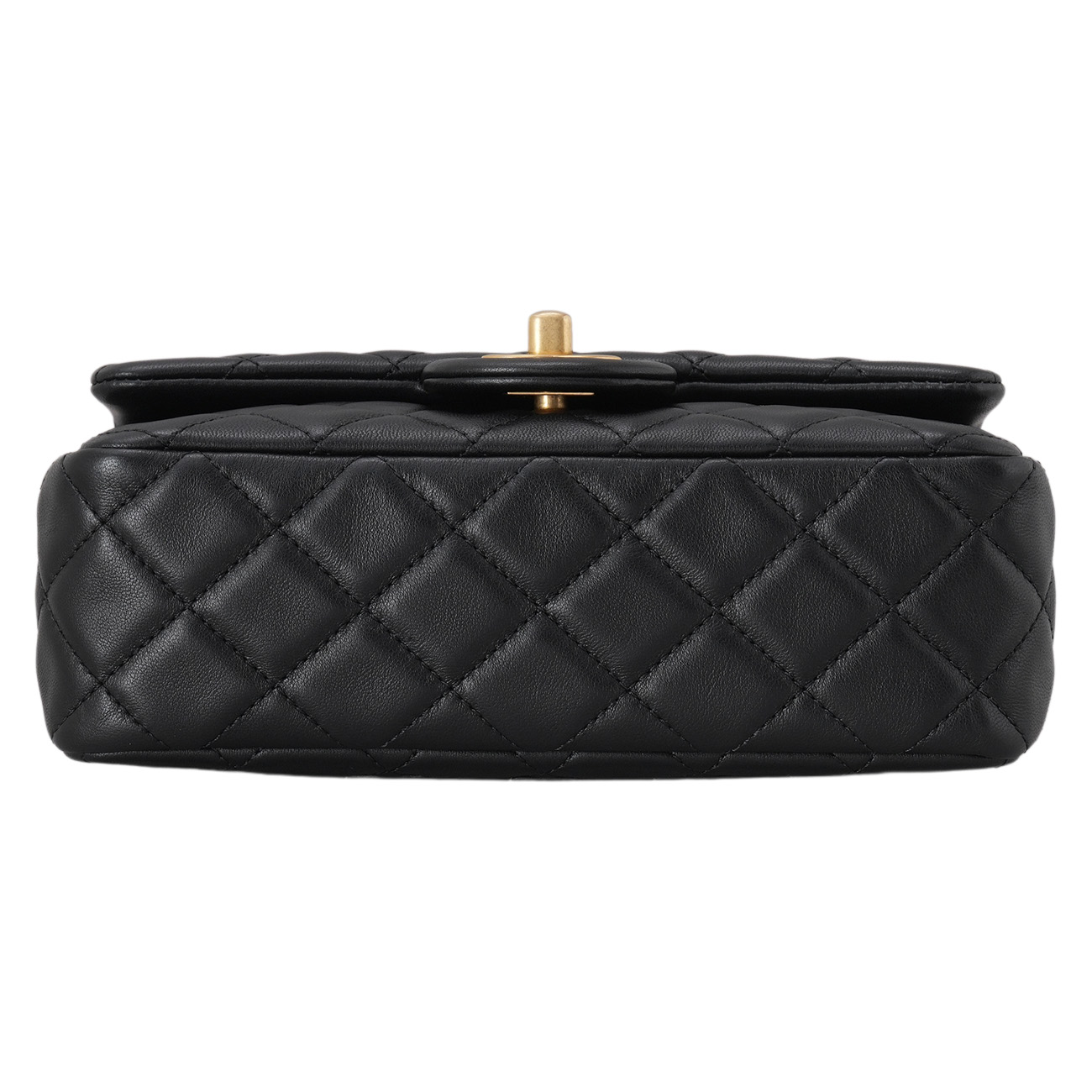 CHANEL(USED)샤넬 램스킨 뉴미니 골든볼 크로스백