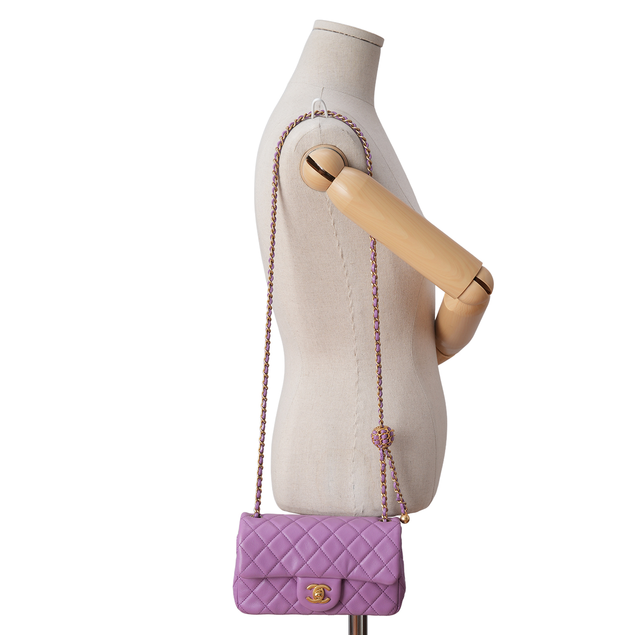 CHANEL(USED)샤넬 램스킨 뉴미니 골든볼 크로스백
