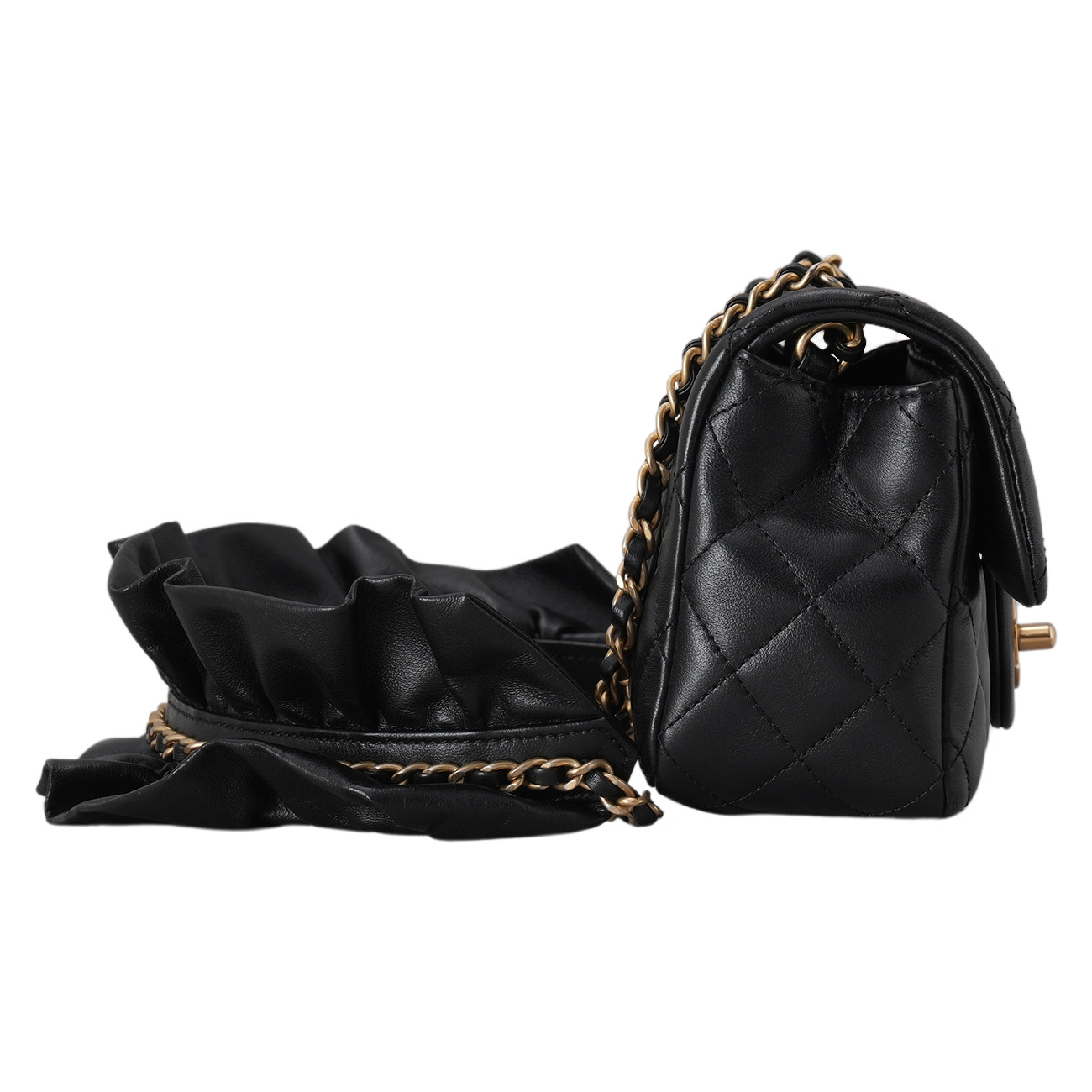 CHANEL(USED)샤넬 시즌 램스킨 프릴장식 뉴미니 크로스백