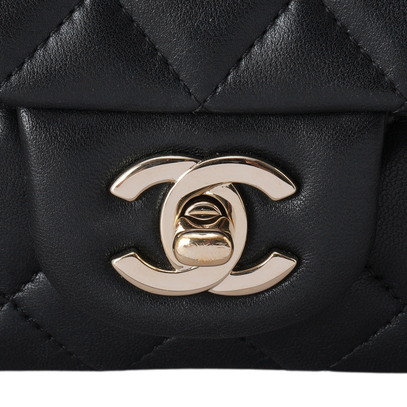 CHANEL(USED)샤넬 램스킨 뉴미니 크로스백