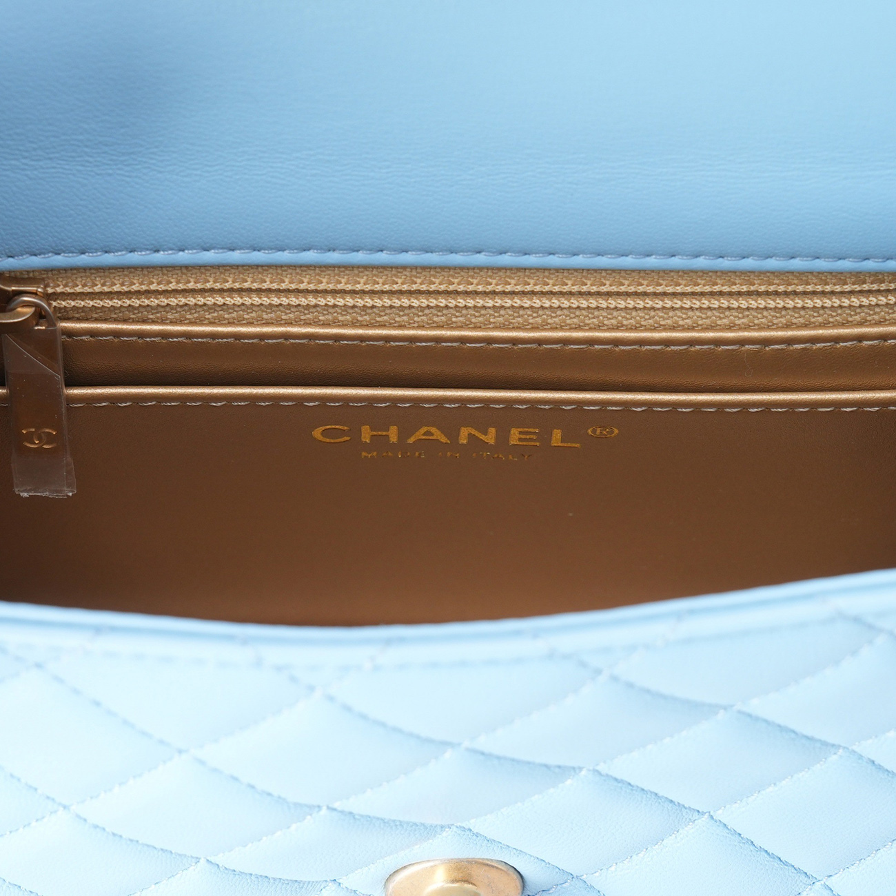 CHANEL(USED)샤넬 AS1786 램스킨 클래식 쁘띠삭 골든볼