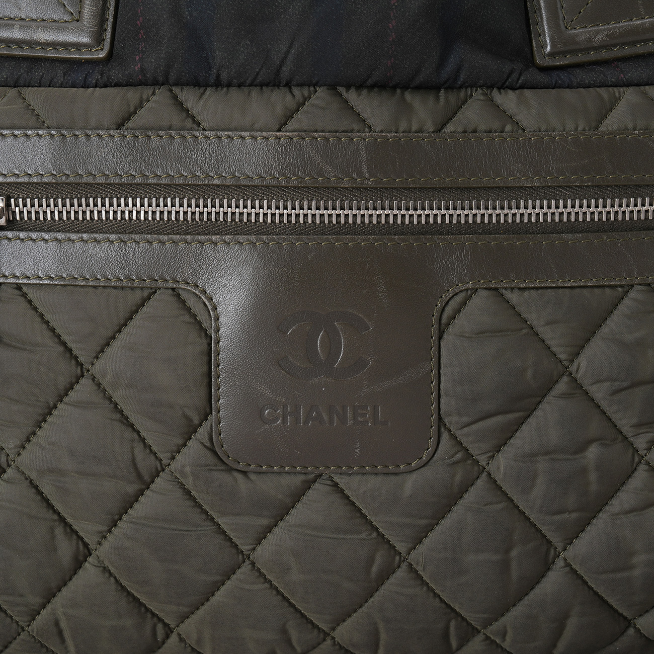 CHANEL(USED)샤넬 시즌 패딩 숄더백