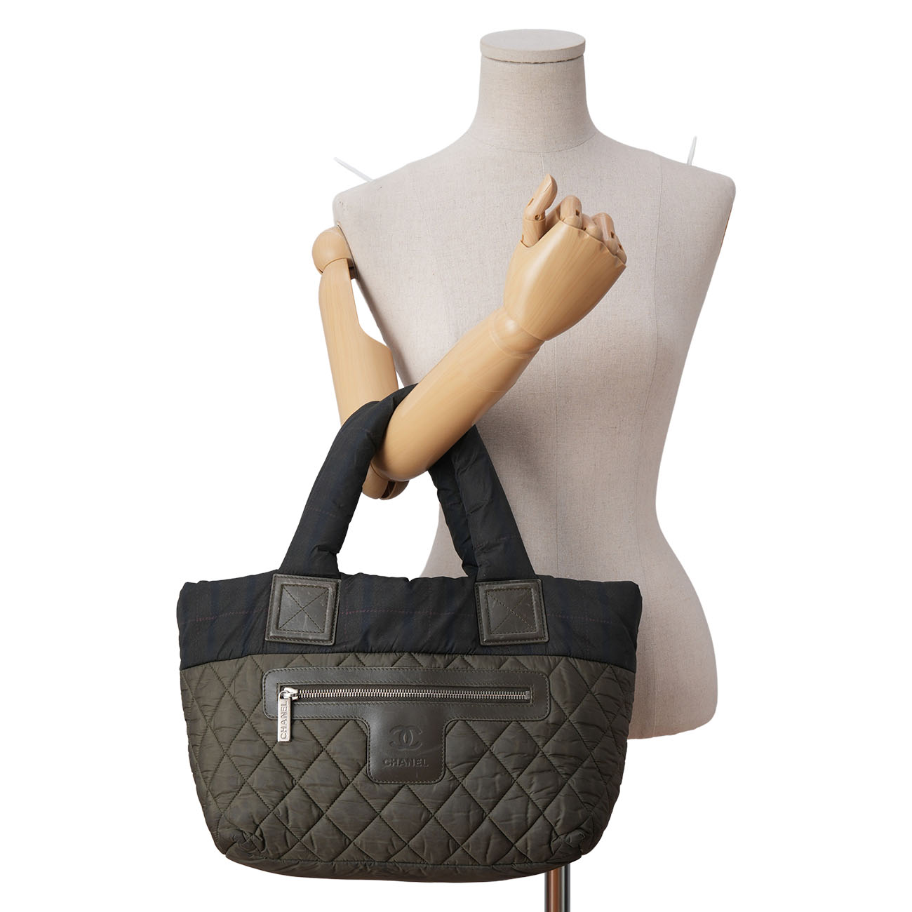 CHANEL(USED)샤넬 시즌 패딩 숄더백