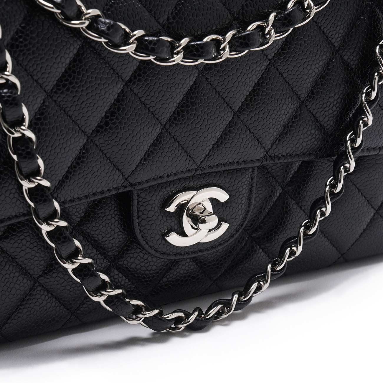 CHANEL(USED)샤넬 캐비어 클래식 미듐 플랩백