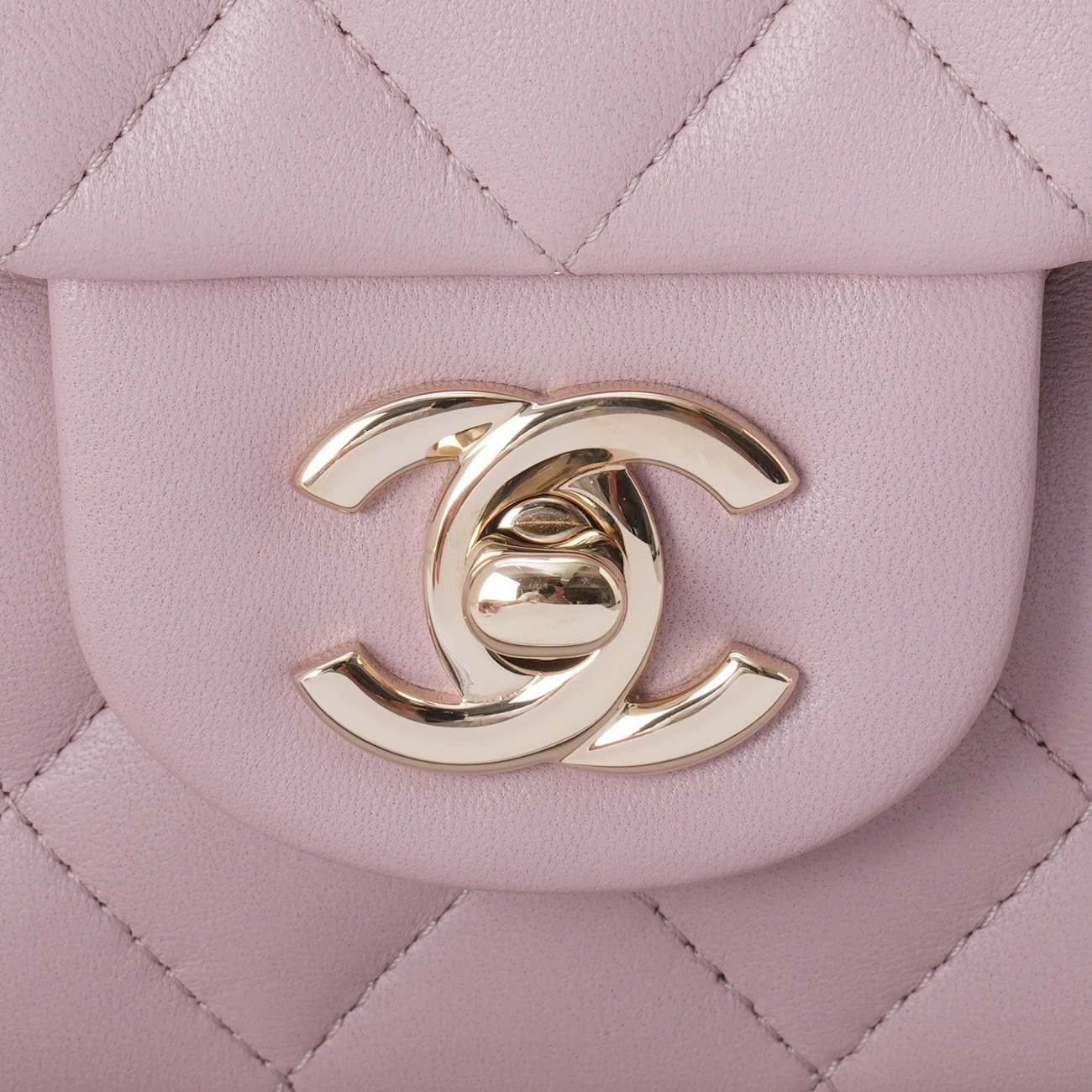 CHANEL(USED)샤넬 램스킨 클래식 뉴미니 탑핸들