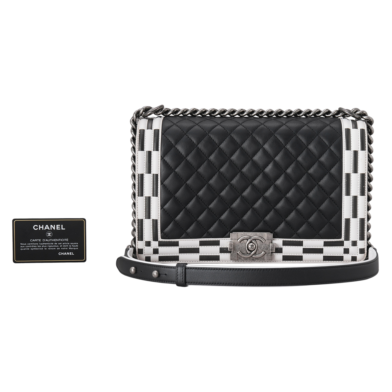 CHANEL(USED)샤넬 시즌 보이샤넬 뉴미듐 플랩백