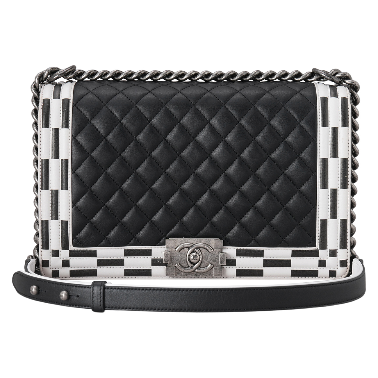 CHANEL(USED)샤넬 시즌 보이샤넬 뉴미듐 플랩백