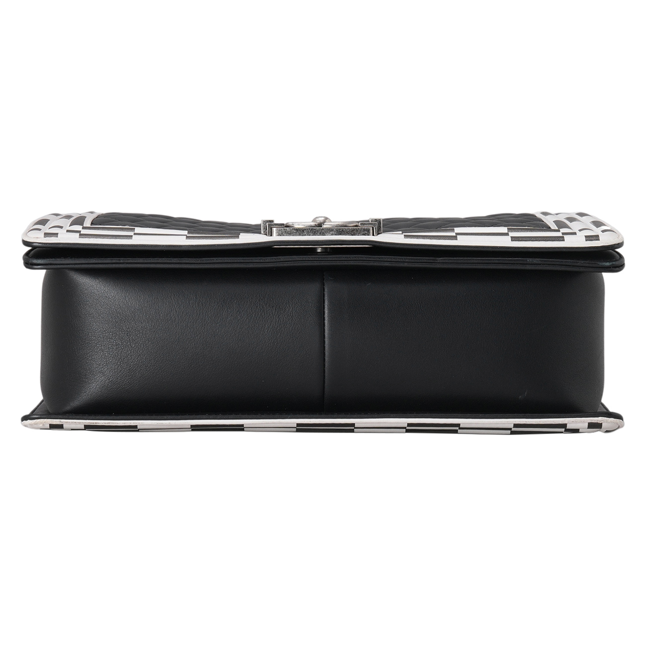CHANEL(USED)샤넬 시즌 보이샤넬 뉴미듐 플랩백