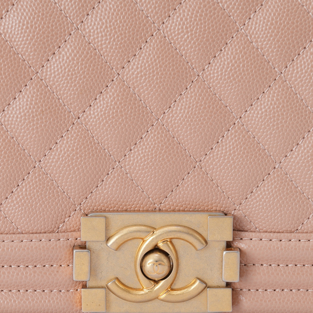 CHANEL(USED)샤넬 캐비어 보이샤넬 미듐 플랩백