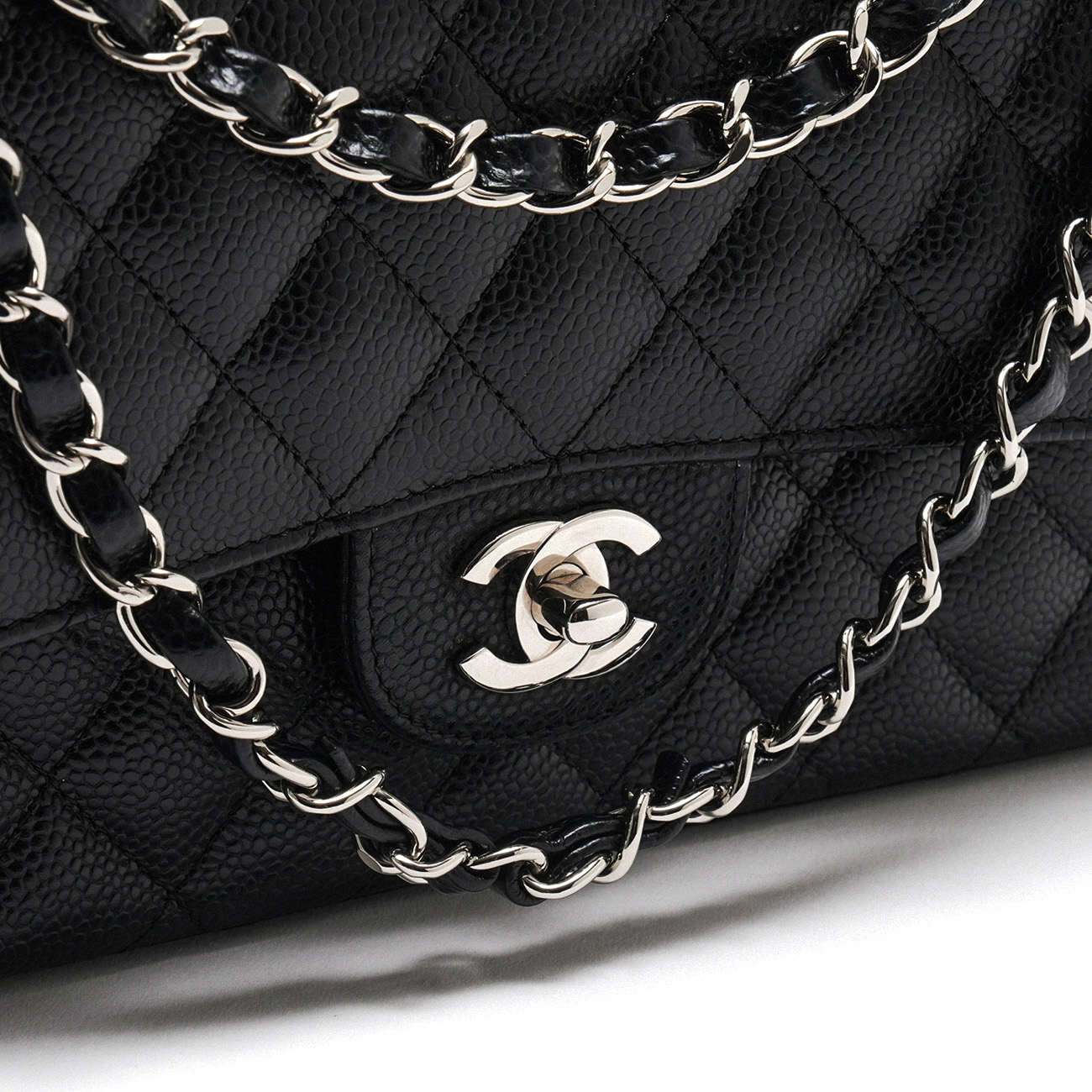 CHANEL(USED)샤넬 캐비어 클래식 미듐 플랩백