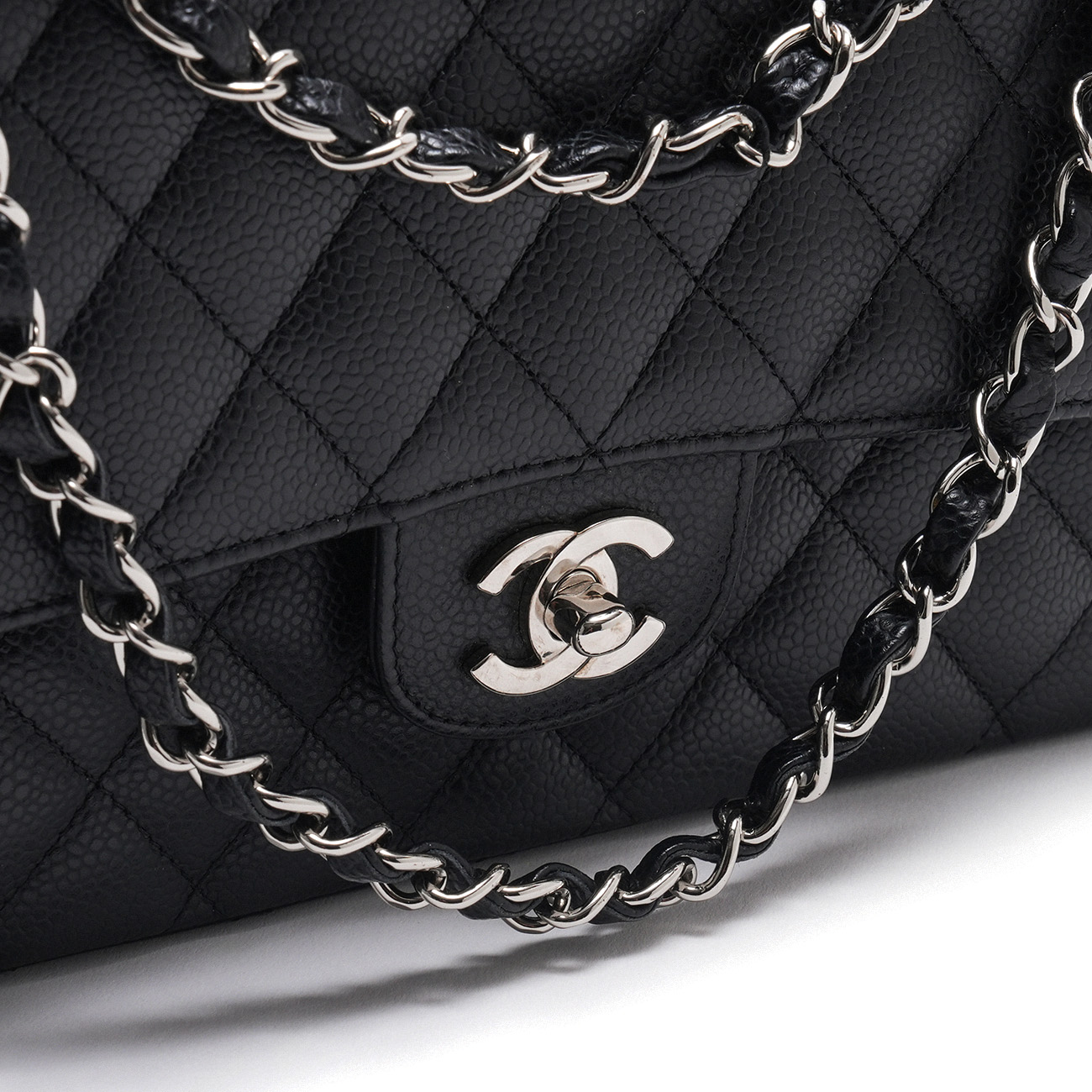 CHANEL(USED)샤넬 캐비어 클래식 미듐 플랩백