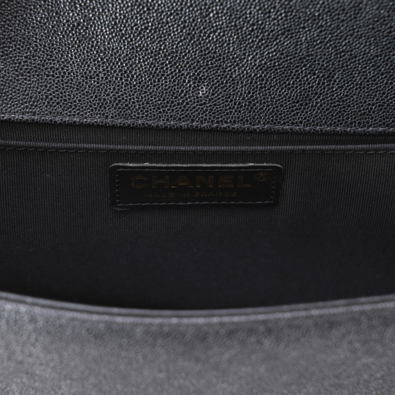 CHANEL(USED)샤넬 캐비어 쉐브론 보이샤넬 미듐 플랩백