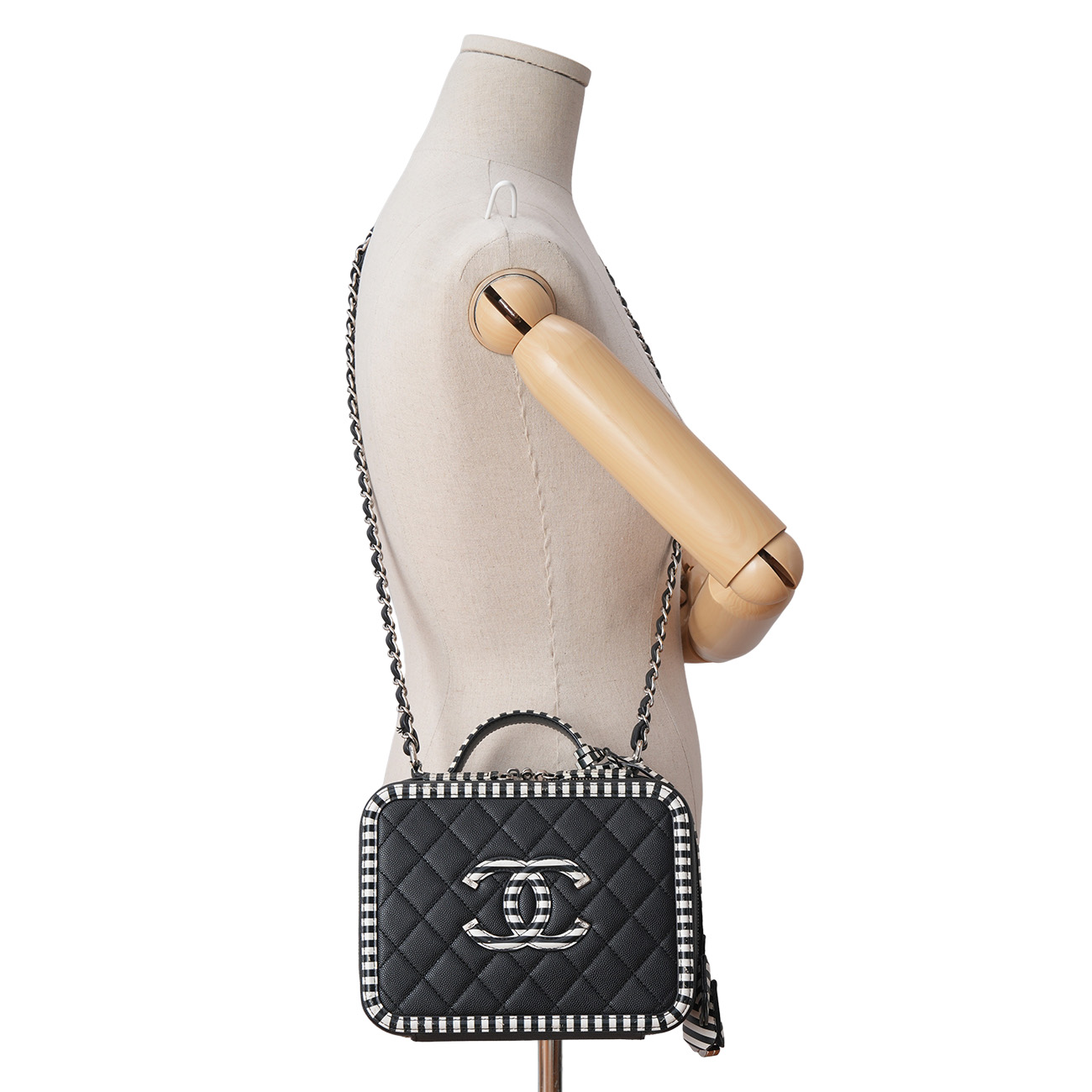 CHANEL(USED)샤넬 시즌 캐비어 코스메틱 케이스