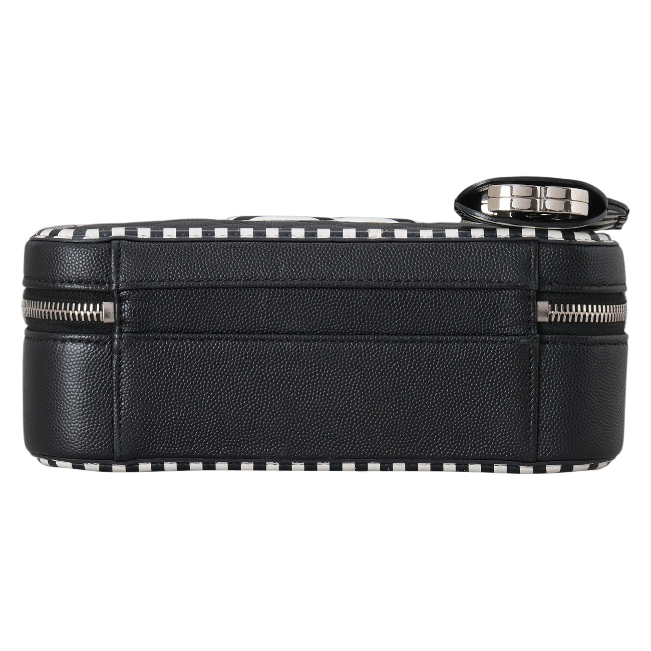 CHANEL(USED)샤넬 시즌 캐비어 코스메틱 케이스