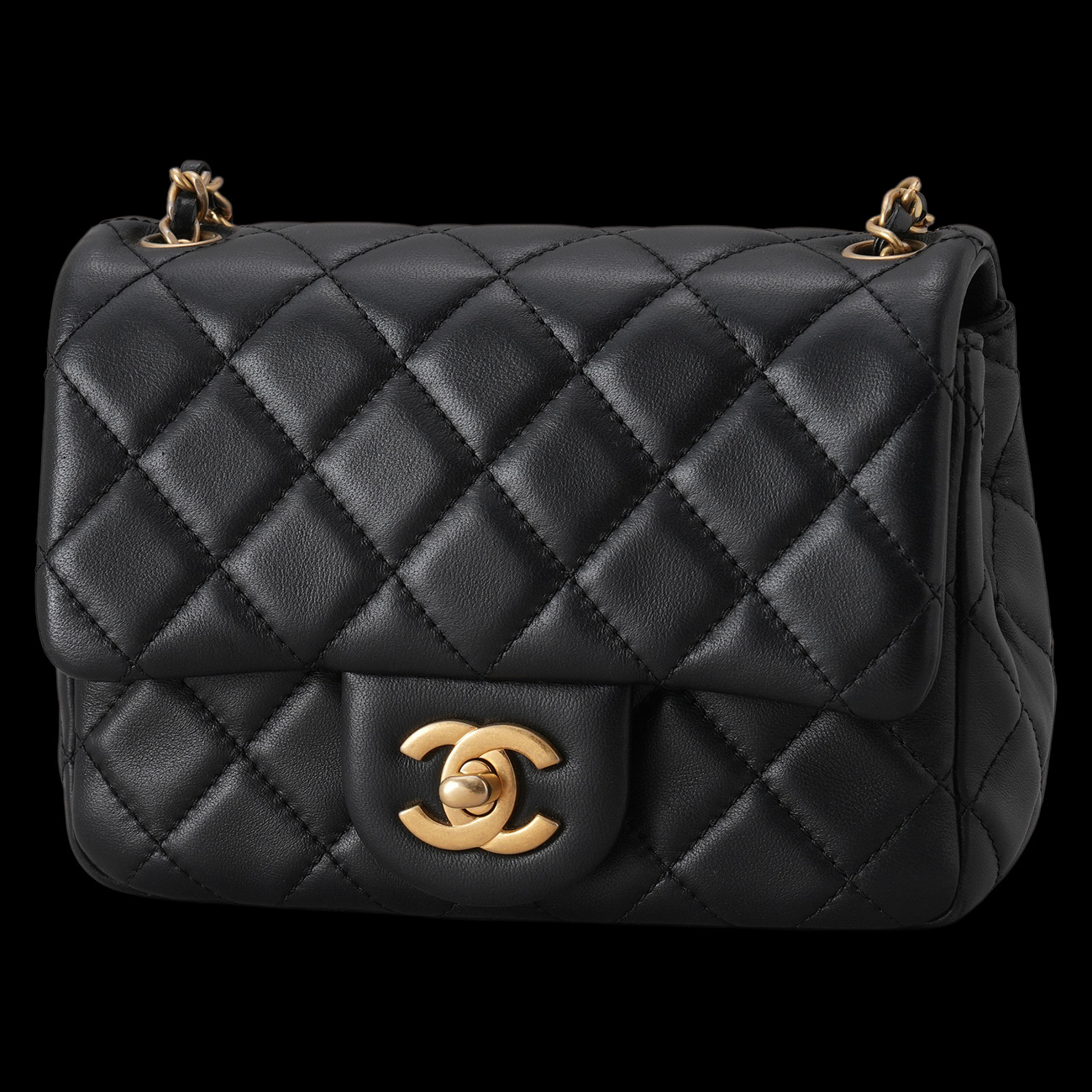CHANEL(USED)샤넬 램스킨 클래식 쁘띠삭 골든볼