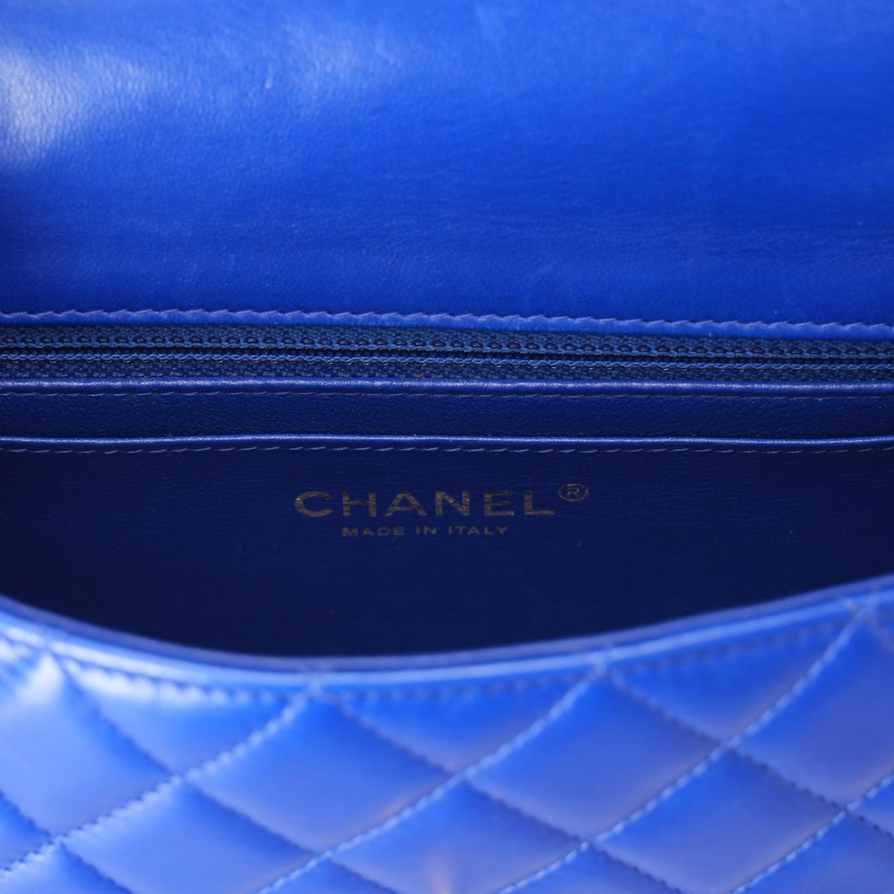 CHANEL(USED)샤넬 클래식 뉴미니 크로스백