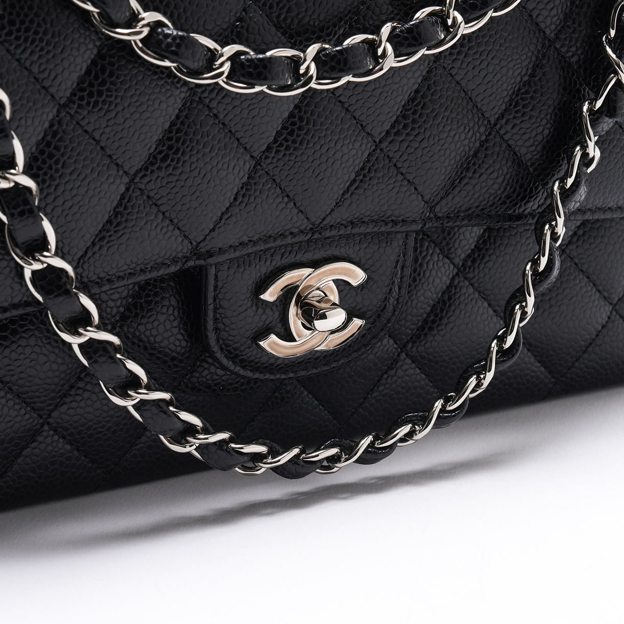 CHANEL(USED)샤넬 캐비어 클래식 미듐 플랩백