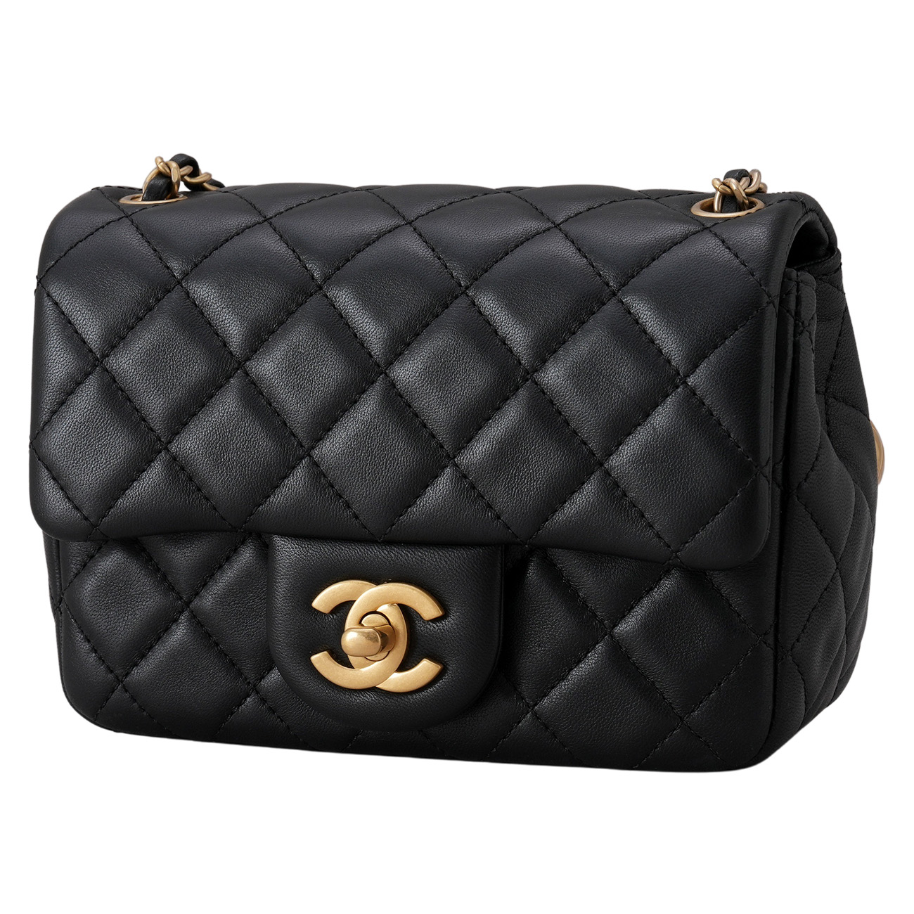 CHANEL(USED)샤넬 AS1786 클래식 쁘띠삭 골든볼 크로스백