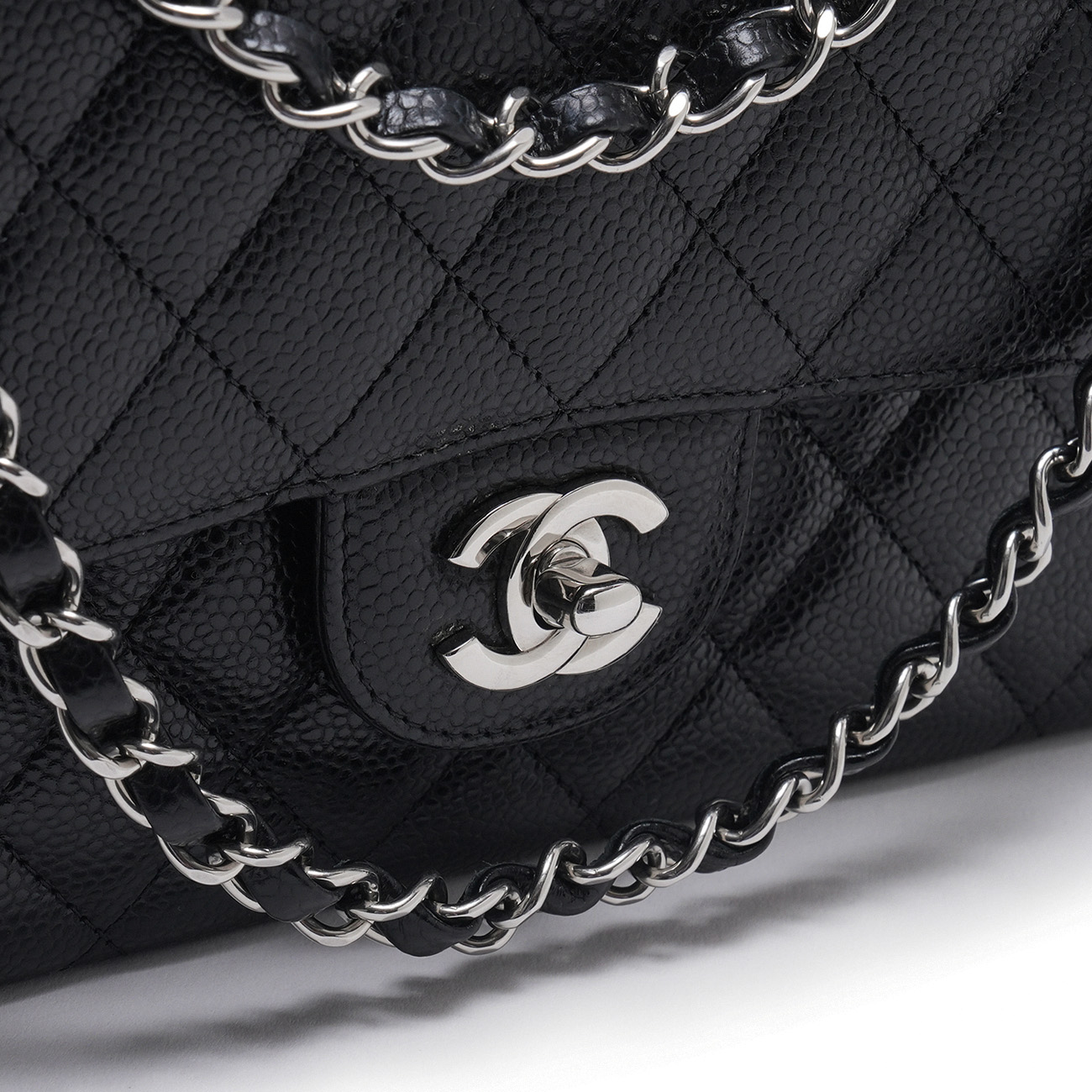 CHANEL(USED)샤넬 캐비어 클래식 미듐 플랩백
