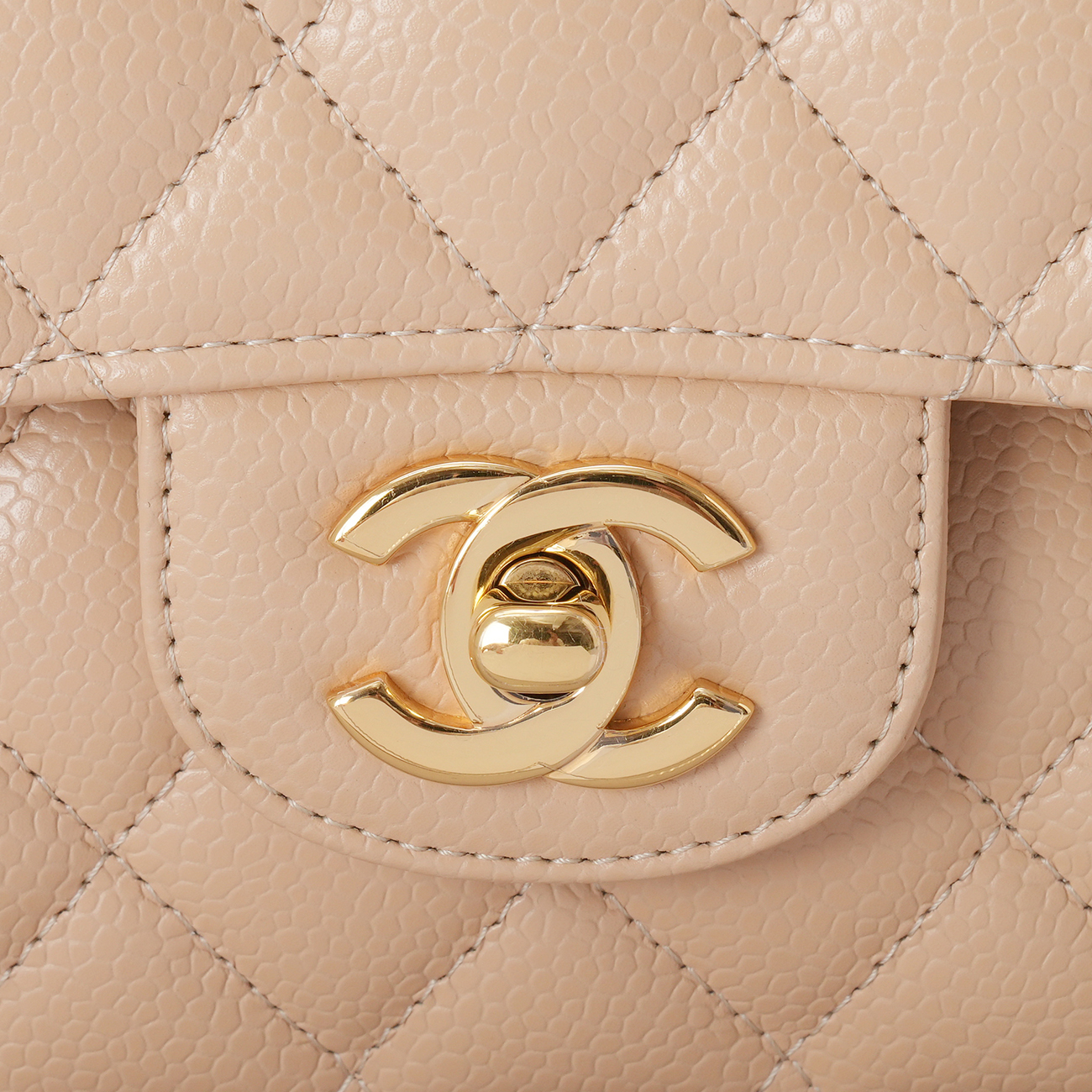 CHANEL(USED)샤넬 캐비어 클래식 미듐 플랩백