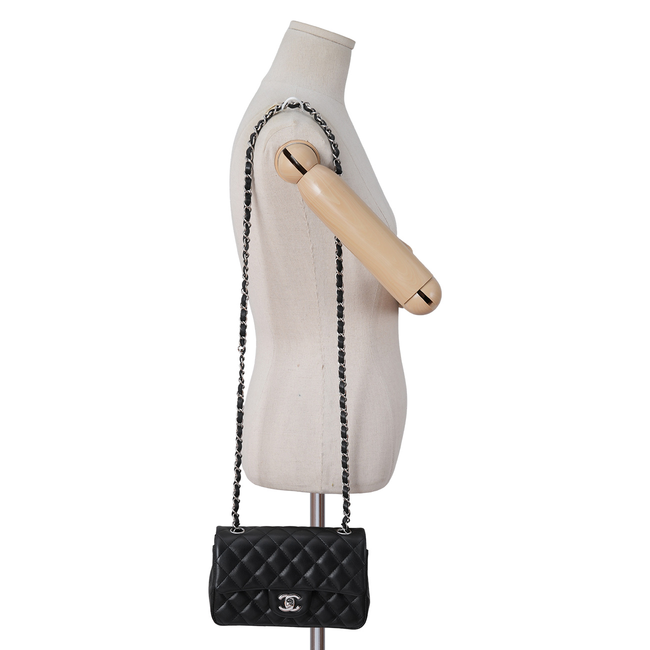 CHANEL(USED)샤넬 A69900 램스킨 클래식 뉴미니 크로스백