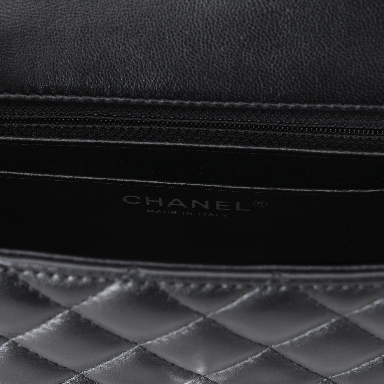 CHANEL(USED)샤넬 A69900 램스킨 클래식 뉴미니 크로스백