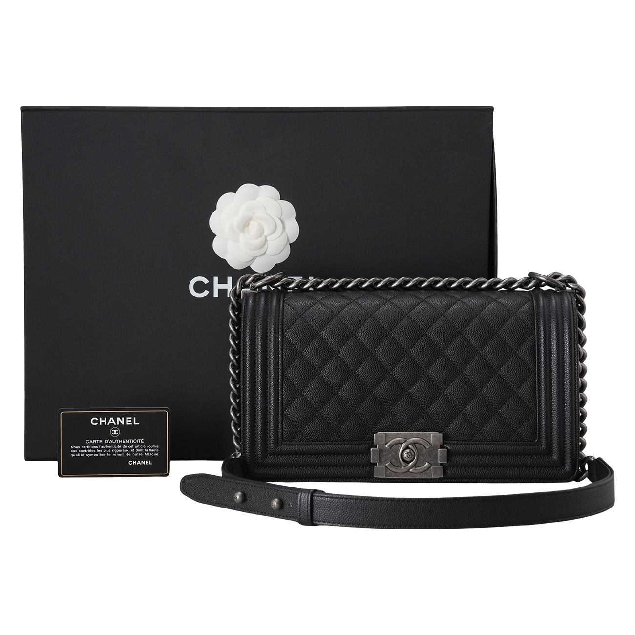 CHANEL(USED)샤넬 캐비어 보이샤넬 미듐 플랩백