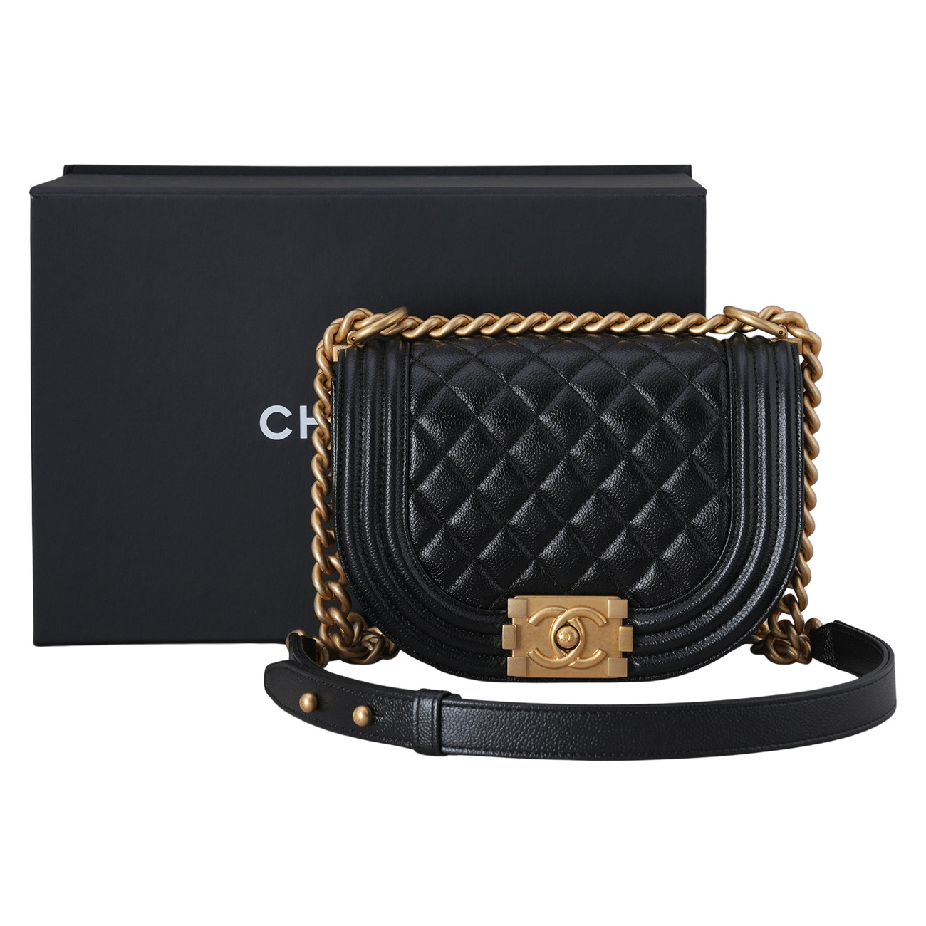 CHANEL(USED)샤넬 AS3186 캐비어 보이샤넬 메신저백