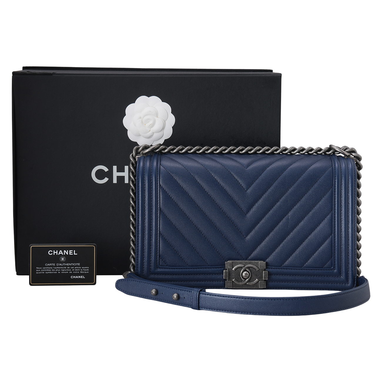 CHANEL(USED)샤넬 캐비어 쉐브론 보이백 라지