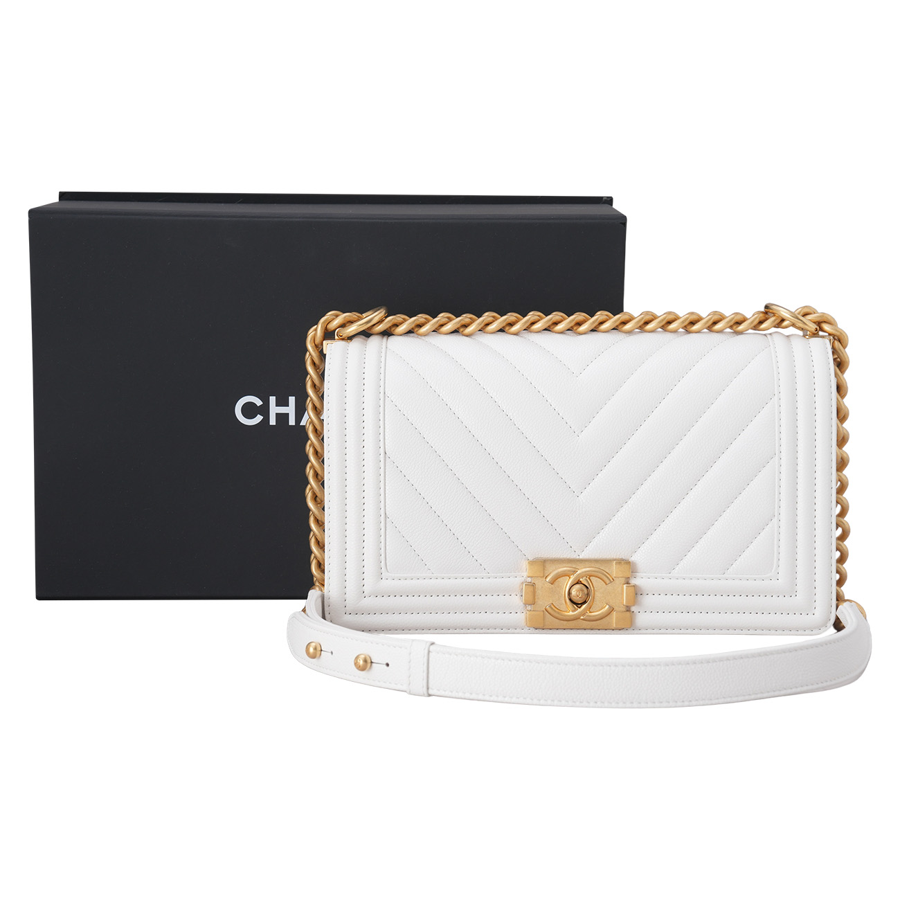 CHANEL(USED)샤넬 캐비어 쉐브론 보이백 미듐