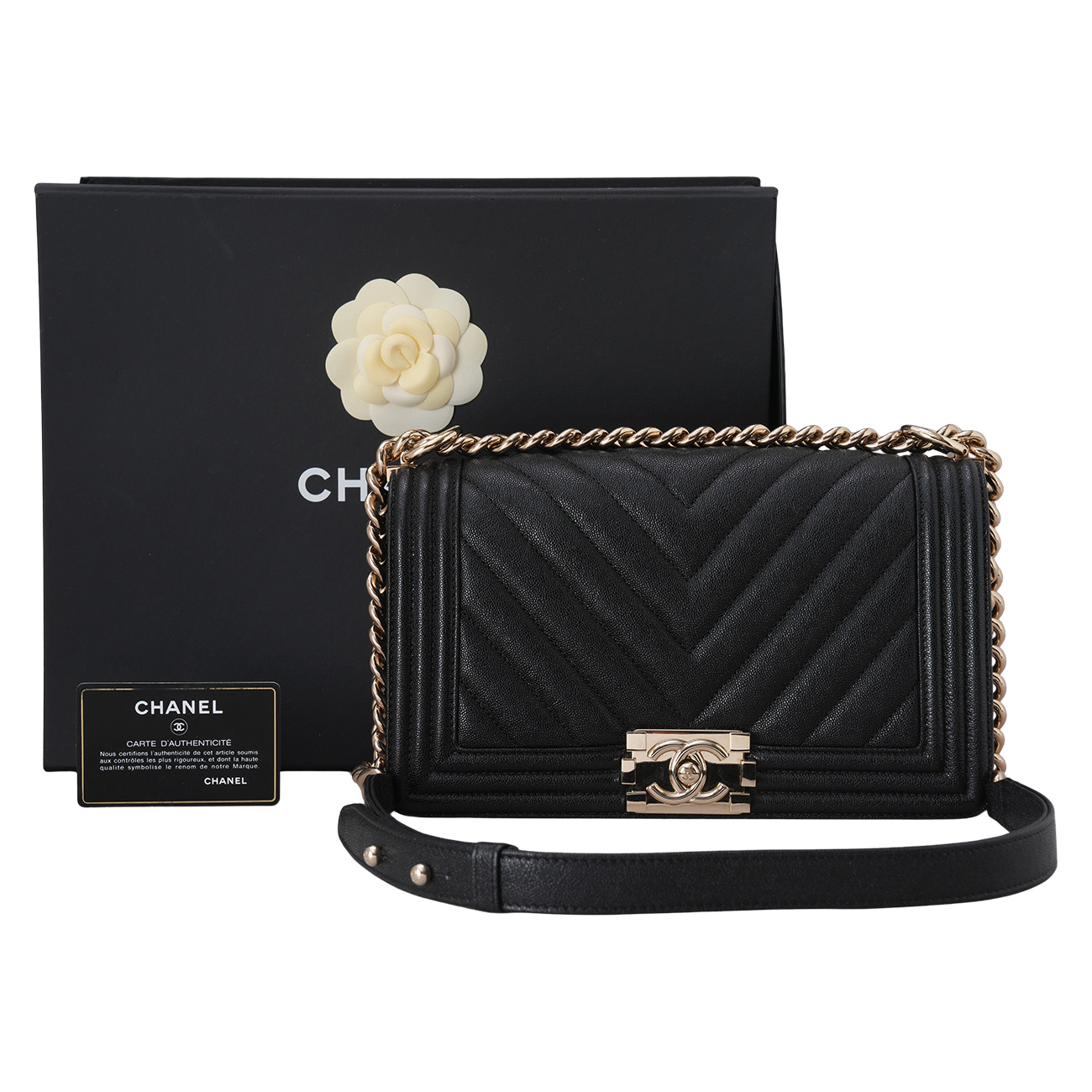 CHANEL(USED)샤넬 캐비어 쉐브론 보이샤넬 미듐 플랩백