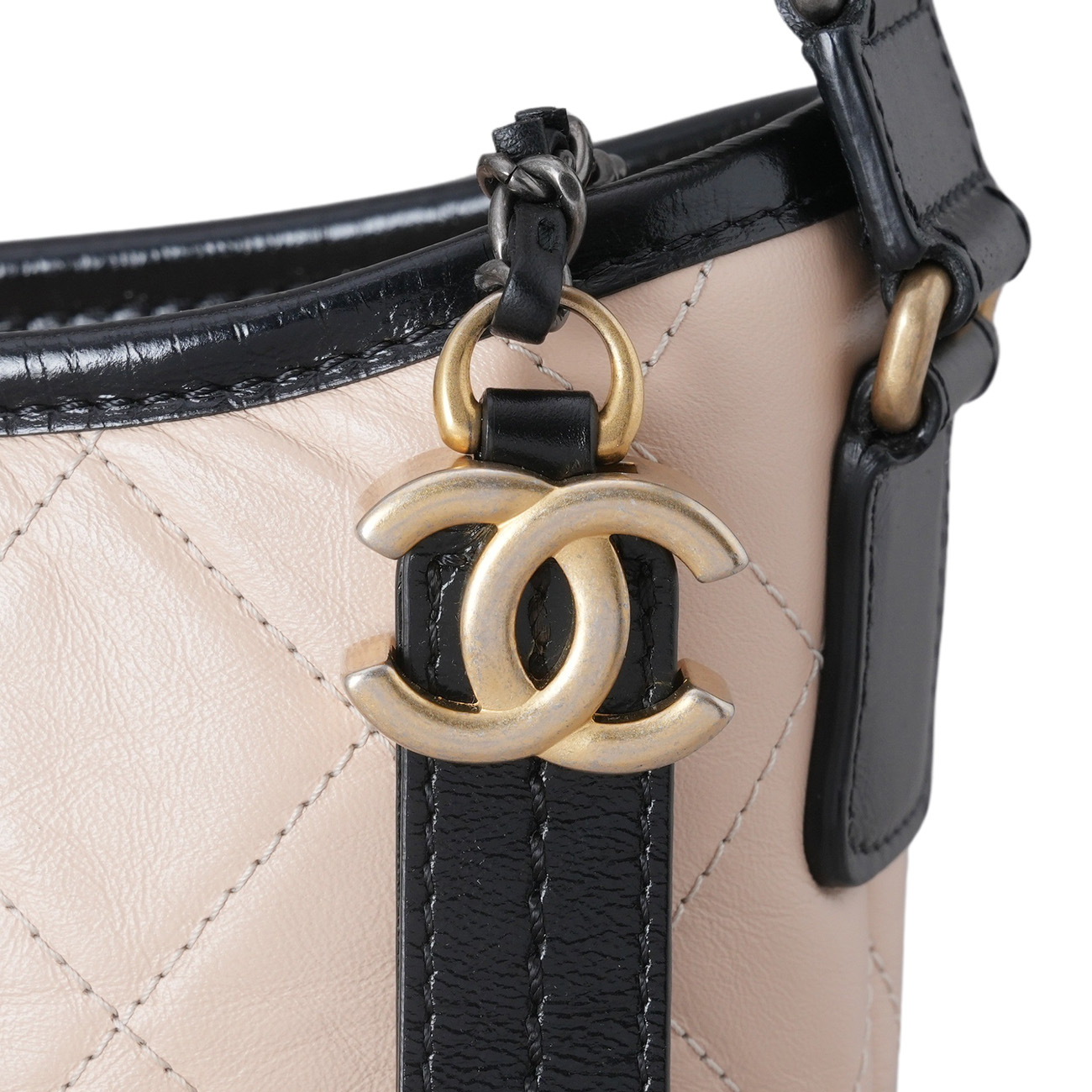 CHANEL(USED)샤넬 가브리엘 호보 뉴미듐