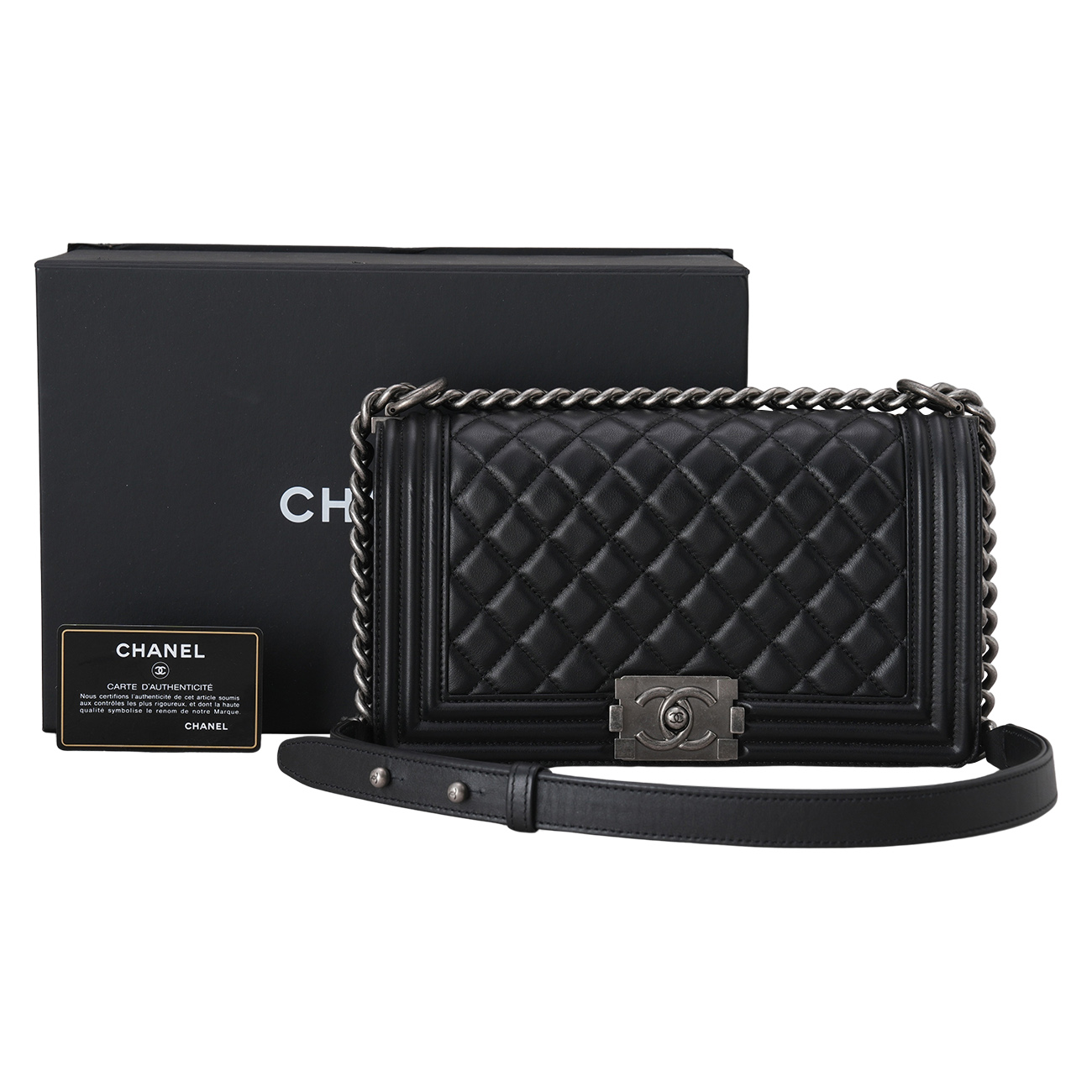 CHANEL(USED)샤넬 램스킨 보이백 미듐