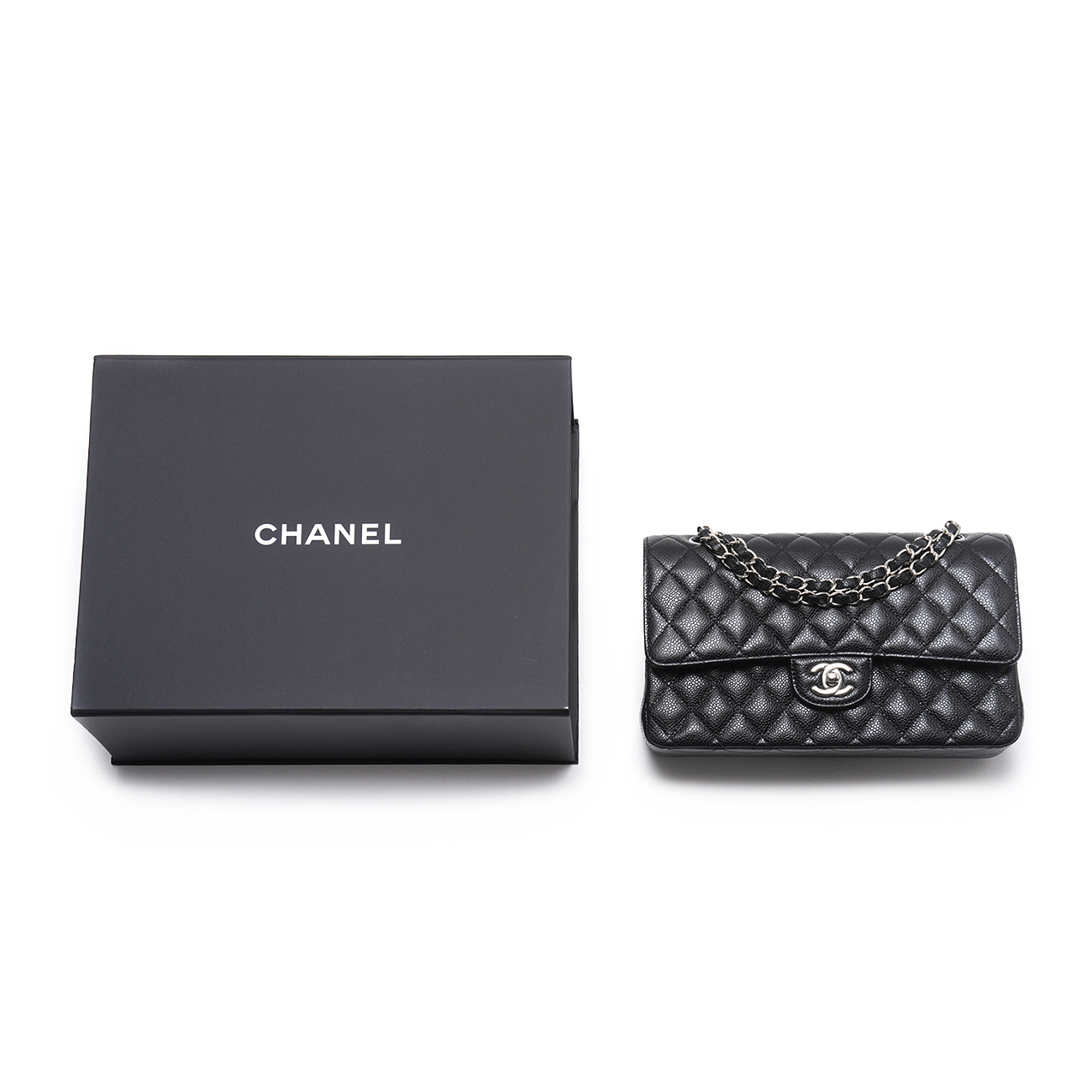 CHANEL(USED)샤넬 캐비어 클래식 미듐 플랩백