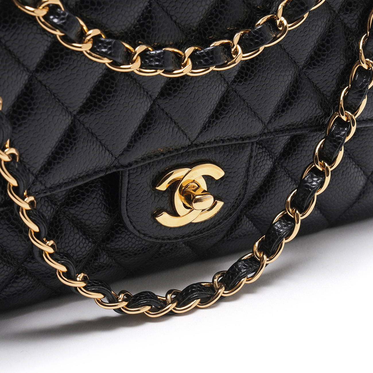 CHANEL(USED)샤넬 캐비어 클래식 미듐 플랩백