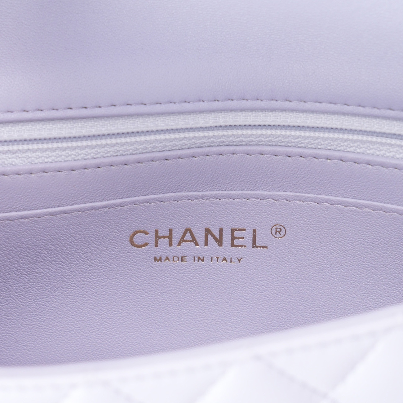 CHANEL(USED)샤넬 램스킨 클래식 뉴미니 크로스백