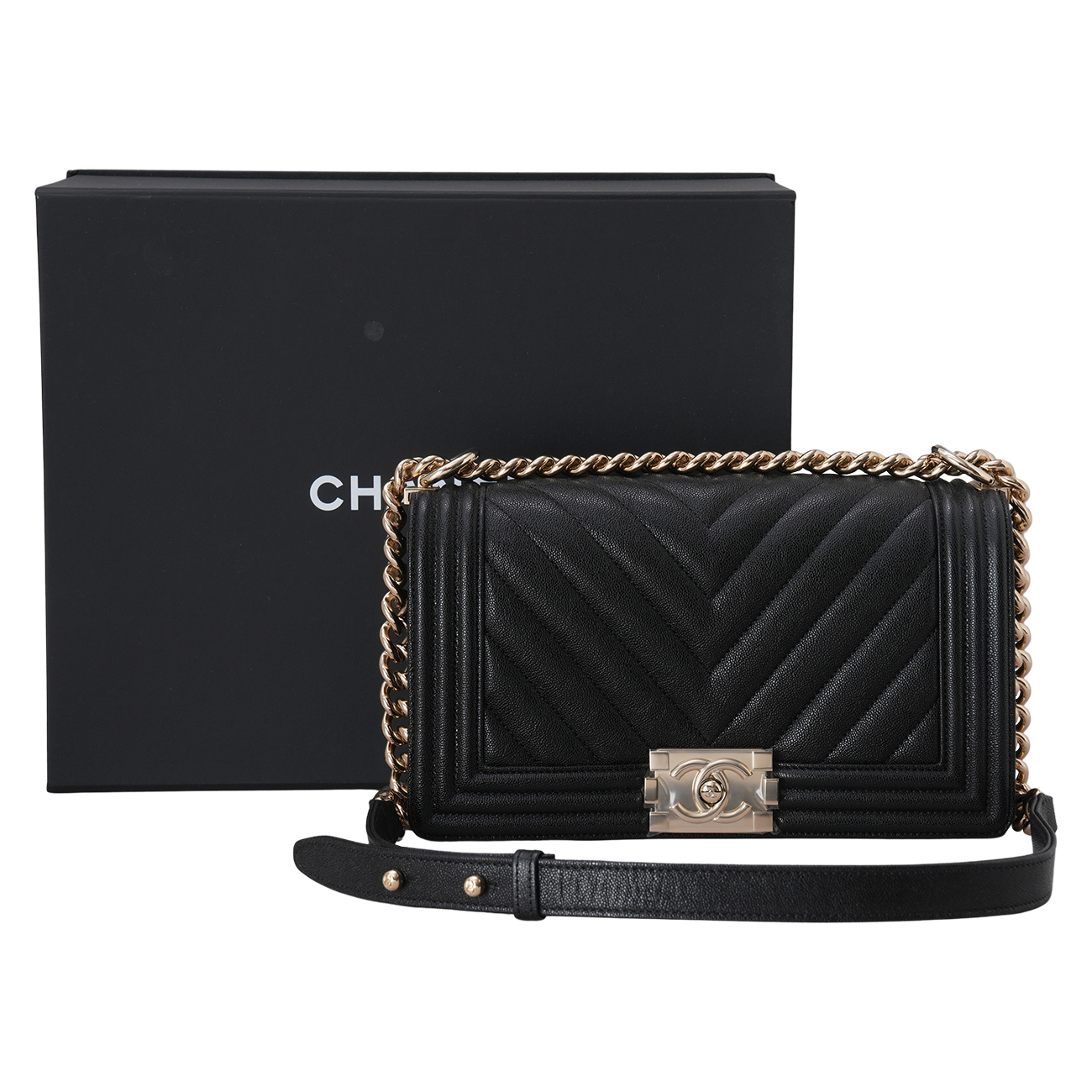 CHANEL(USED)샤넬 캐비어 쉐브론 보이백 미듐