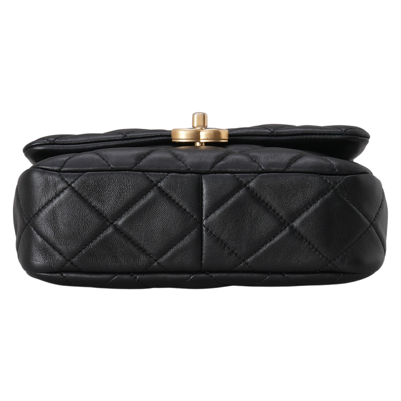 CHANEL(USED)샤넬 AS3206 시즌 램스킨 스몰 체인백
