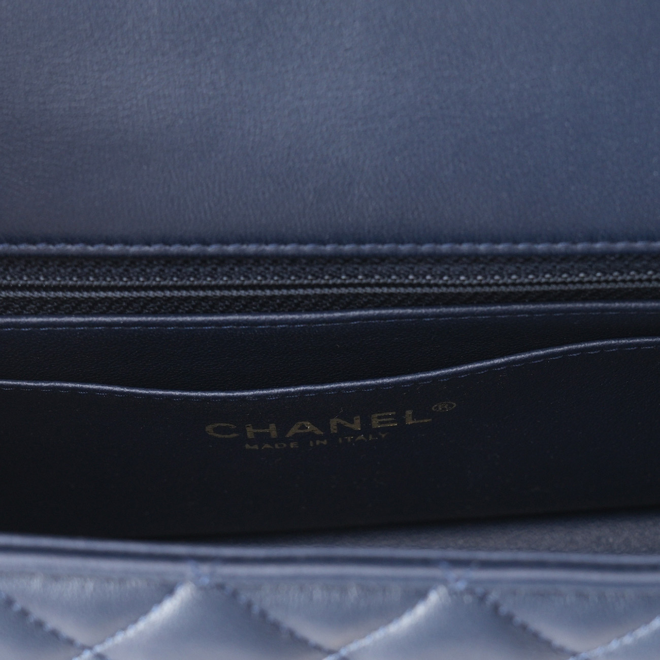 CHANEL(USED)샤넬 램스킨 뉴미니 클래식 크로스백