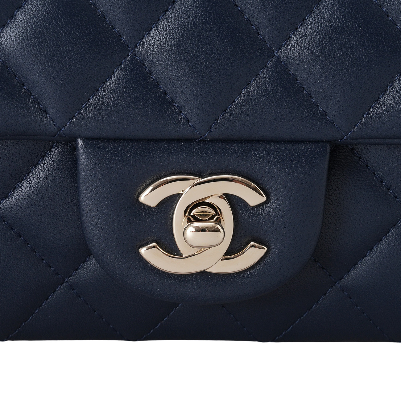 CHANEL(USED)샤넬 램스킨 뉴미니 클래식 크로스백