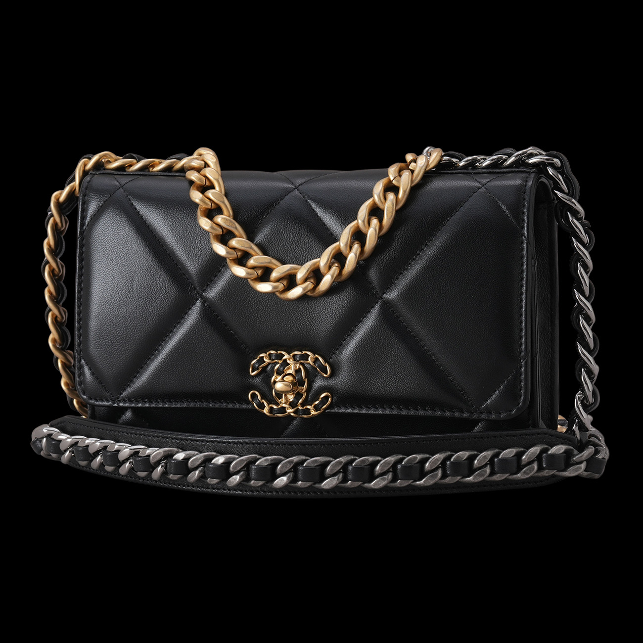 CHANEL(USED)샤넬 19 WOC