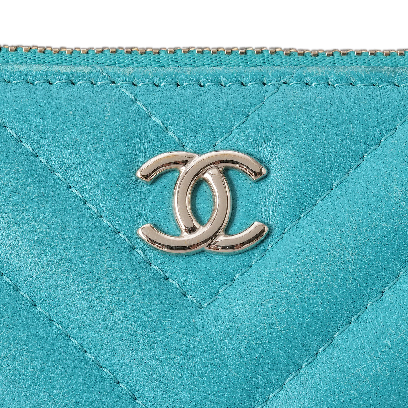 CHANEL(USED)샤넬 램스킨 쉐브론 클래식 클러치 뉴미듐
