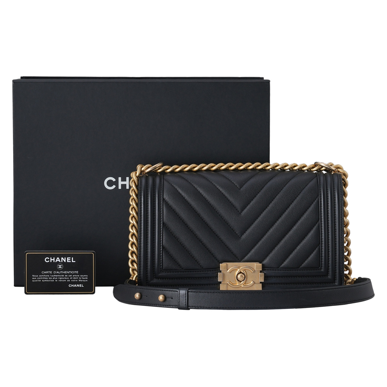 CHANEL(USED)샤넬 쉐브론 보이백 미듐