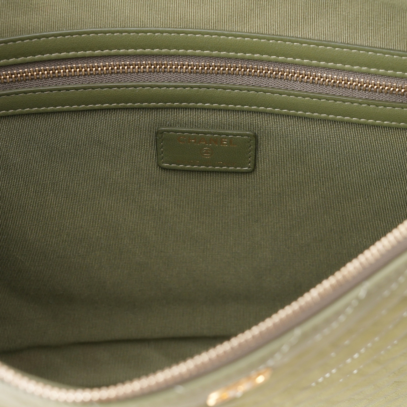 CHANEL(USED)샤넬 쉐브론 클래식 클러치 라지