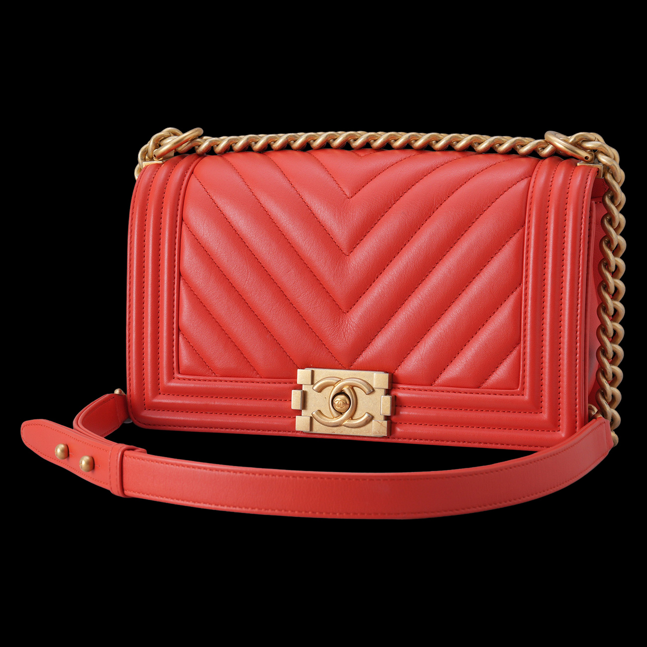 CHANEL(USED)샤넬 보이샤넬 쉐브론 미듐 플랩백