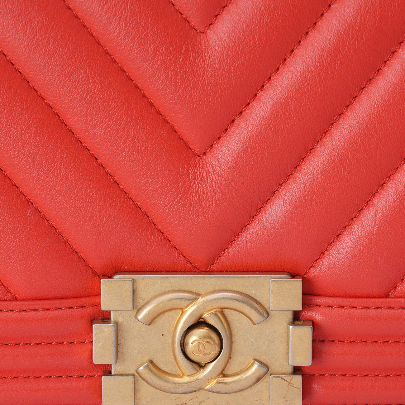 CHANEL(USED)샤넬 보이샤넬 쉐브론 미듐 플랩백