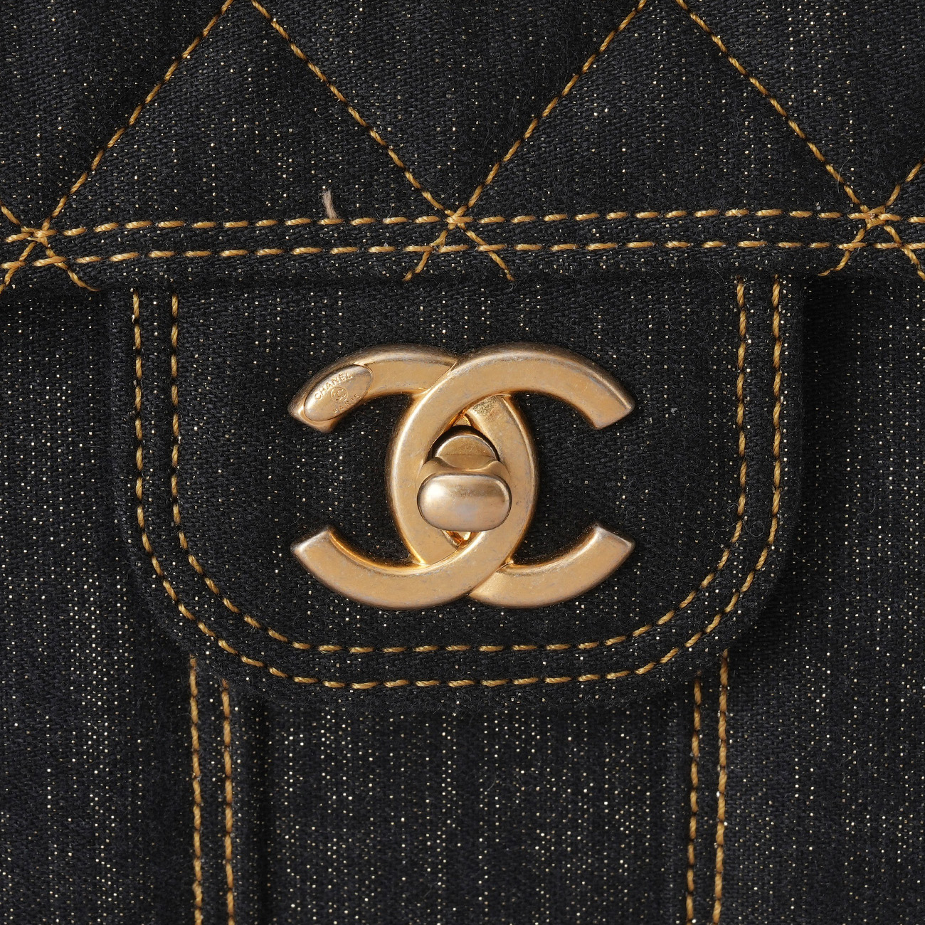 CHANEL(USED)샤넬 시즌 스퀘어 백팩